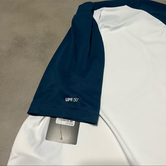 HURLEY Shark Bait Rashguard Swim Top - Picture 5 of 7